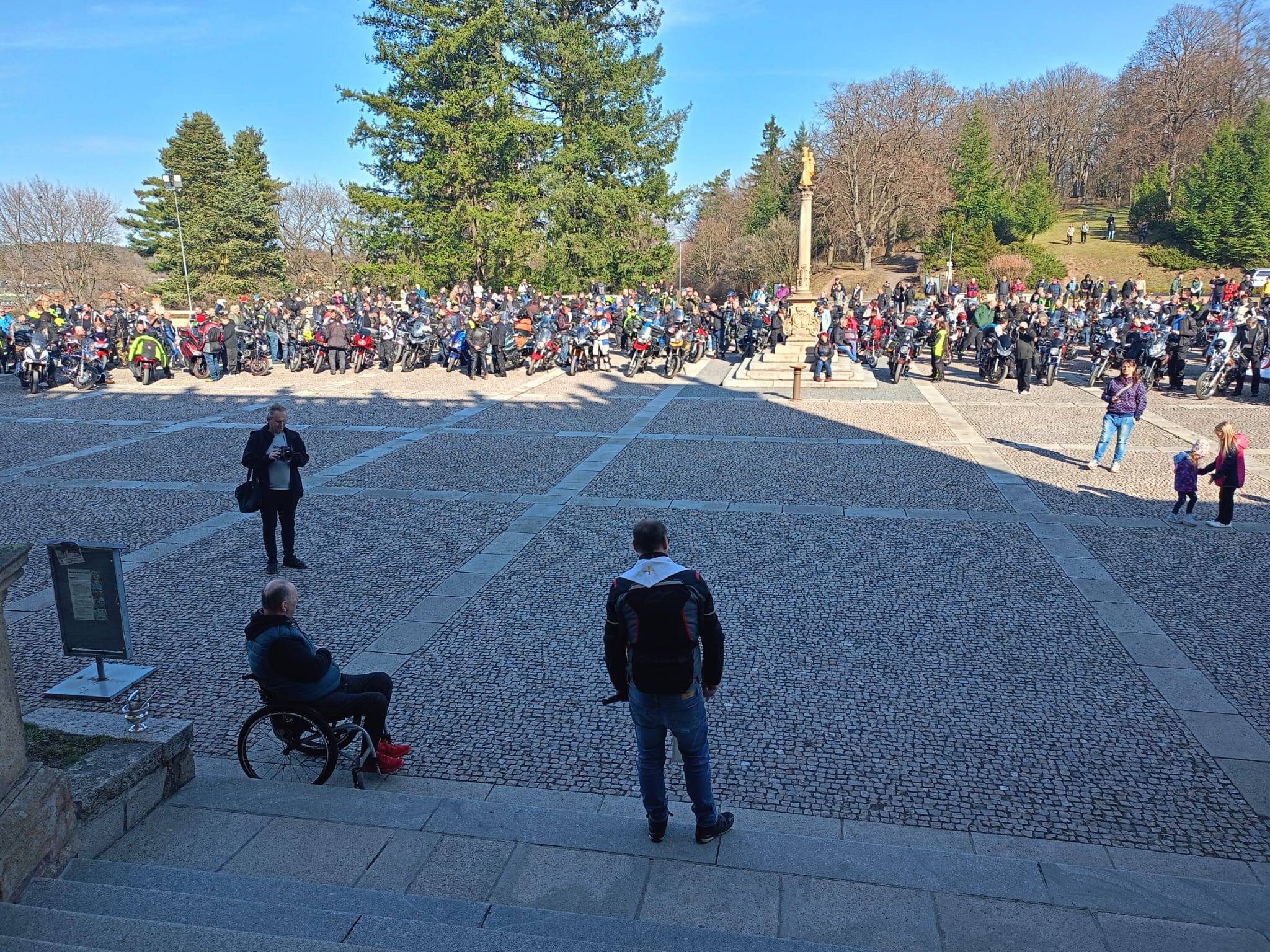 Žehnání motorek - Svatá hora Příbram Žehnání motorek - Svatá hora Příbram